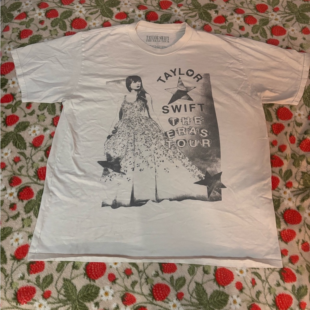 Official Taylor Swift The Eras Tour Speak Now Distressed Tee Size L (Oversized)